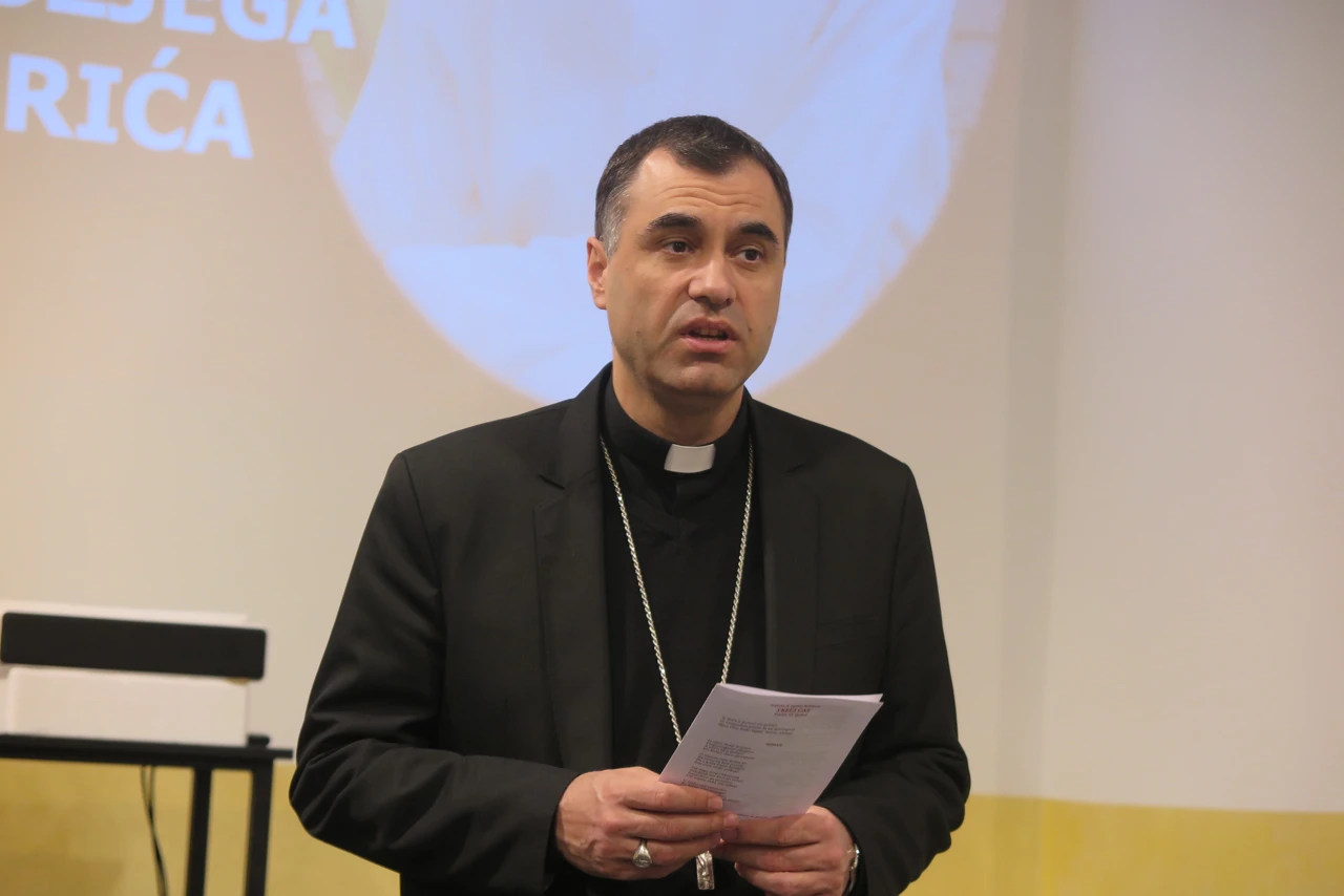 dubrovački biskup Roko Glasnović