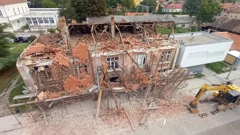  Urušila se stambena zgrada u Sisku