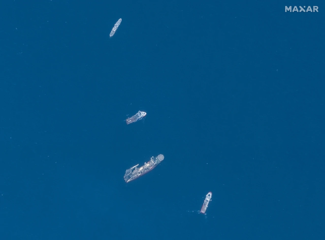 Satelitska snimka brodova koji su sudjelovali  u potrazi