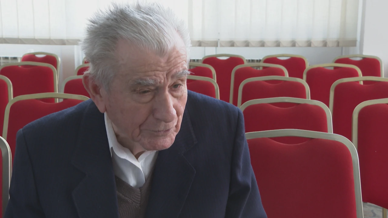 Umirovljeni učitelj Petar Dugeč, Foto: HTV/HRT