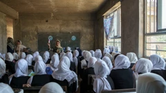 Afganistanske tineidžerke ne mogu u školu